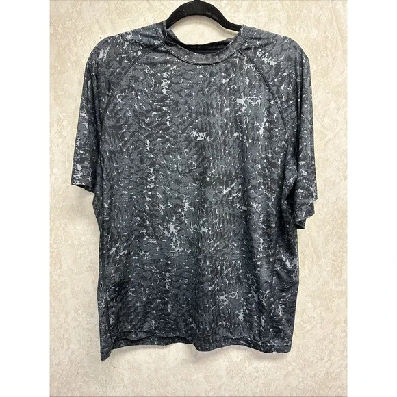 Silver Bait Performance Fishing Shirt, Gray, Short Sleeve, Men's Medium - Picture 2 of 6